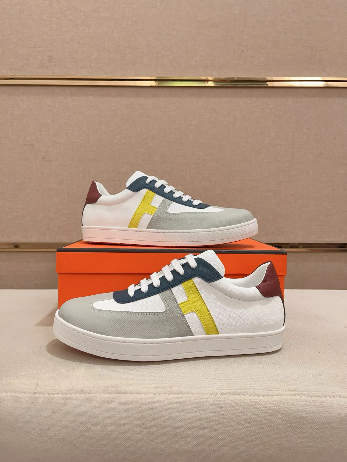 Men's clothing and shoes💰: 400💰《HERMES》【Classic Original Version】Hermès; Top 🔝 Purchasing Agency 🔍🔍Men's latest 🇺🇸 counter sales simultaneously, original ▲▲cowhide imported from Italy ▲▲Exquisite workmanship (Italian 🇮🇹Imported water-dyed 🐂cowhide lining) sole: original sole provided by the original factory, ⚠️exclusive double-layer activity·TPR·rubber·combined molded outsole; Code number: 38-44 (45/46 can be customized, non-refundable)